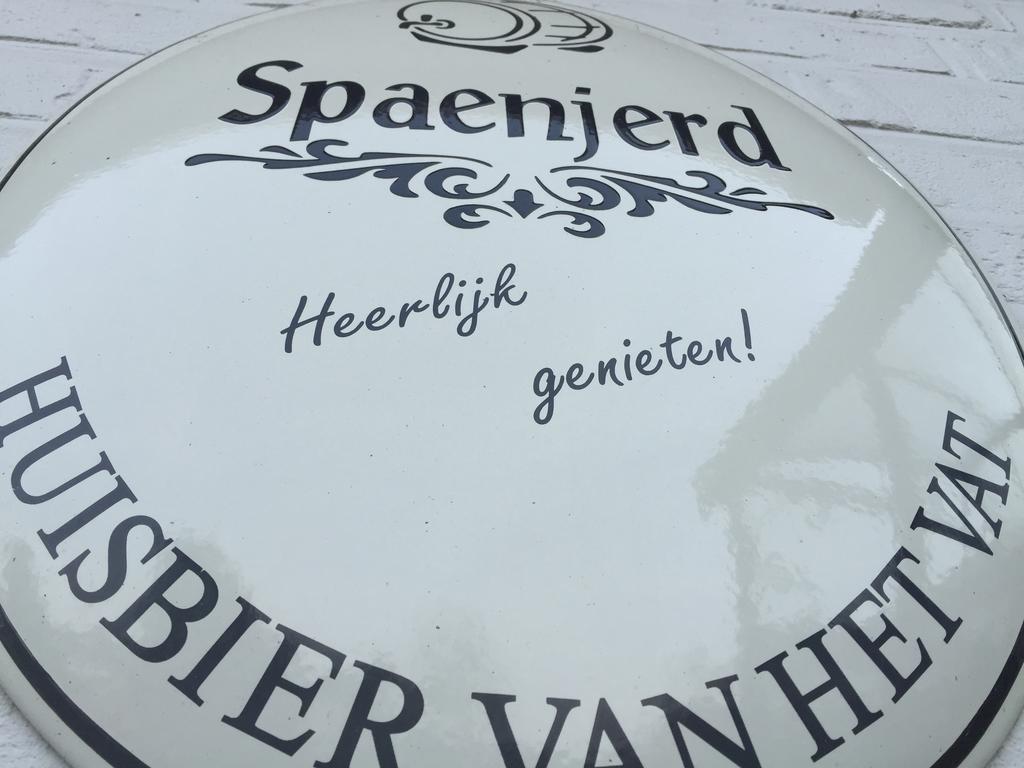 Hotel De Spaenjerd Kinrooi Bagian luar foto